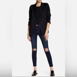 FRAME Blue Medium Wash Marlowe Distressed LeHigh Stretchy LHSK517 Skinny Jean 28